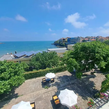 Effect Saint Mina Sozopol