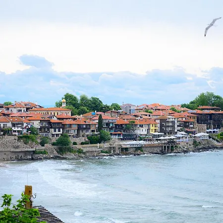 Effect Saint Mina Hotel 2*