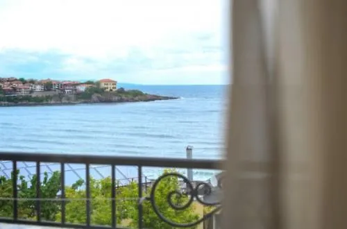 Effect Saint Mina 2*